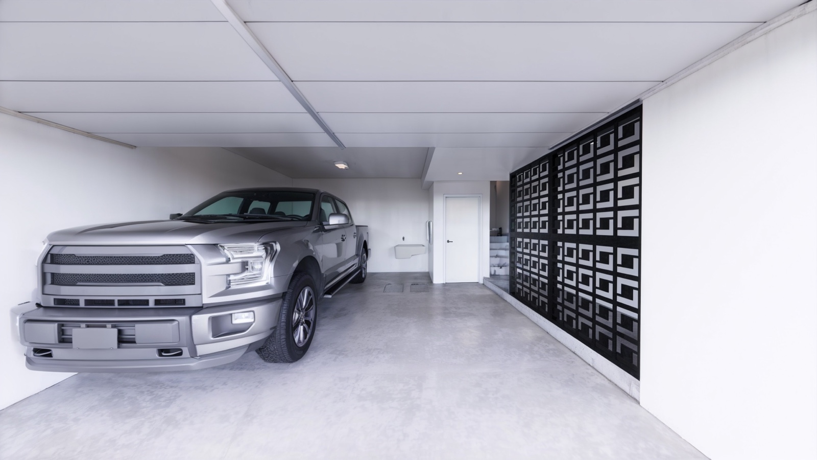 Cochera con 2 cajones de estacionamiento